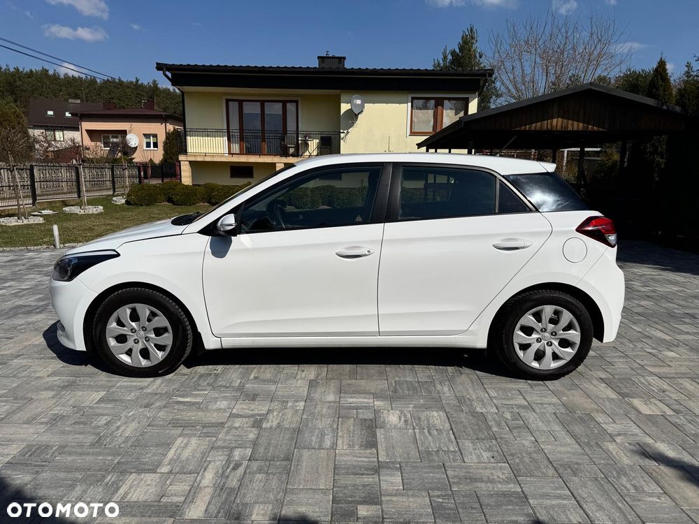 Hyundai i20 blue 1.2 Classic - 8