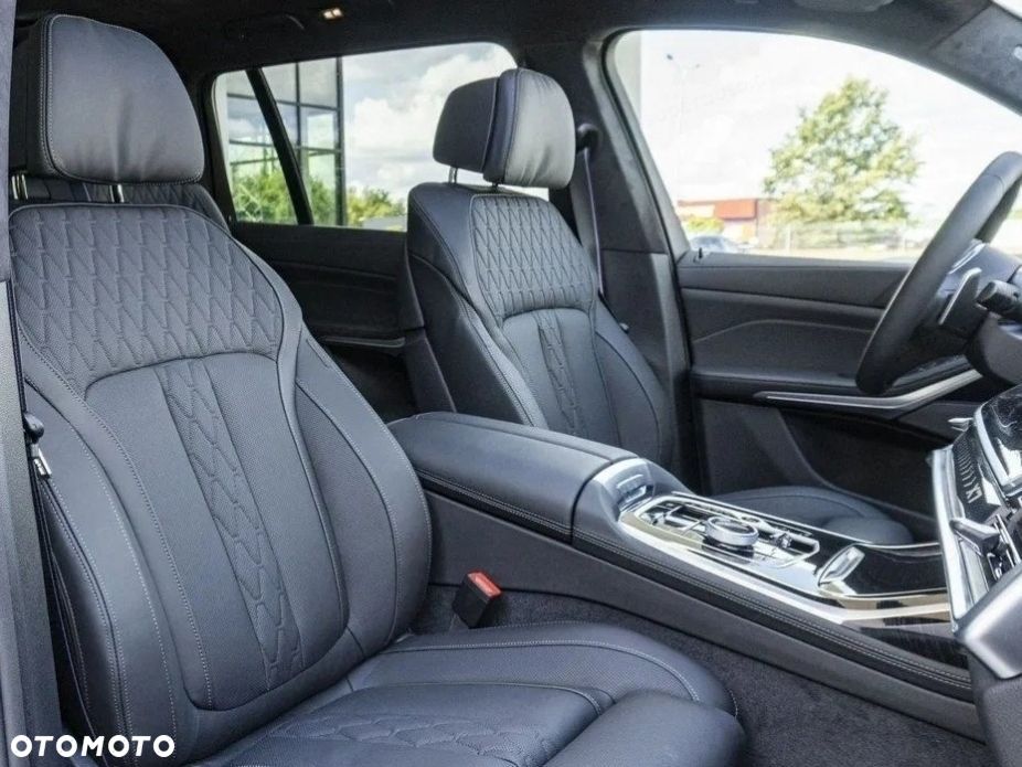 BMW X7 xDrive40i mHEV M Sport sport - 17