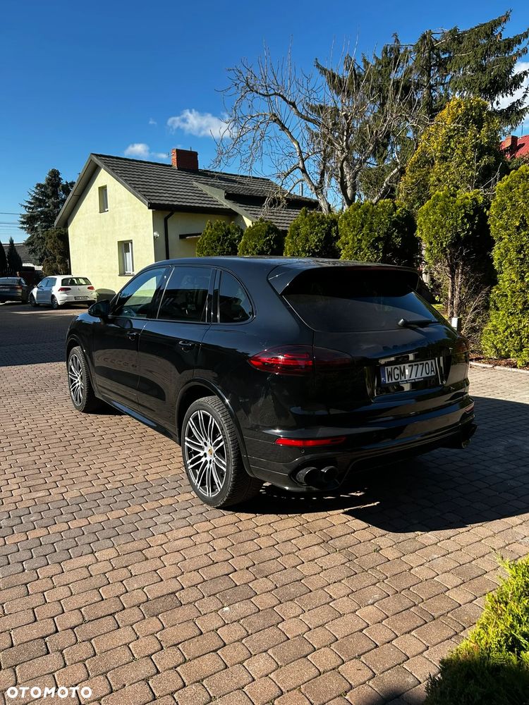 Porsche Cayenne S Diesel Platinum Edition - 3