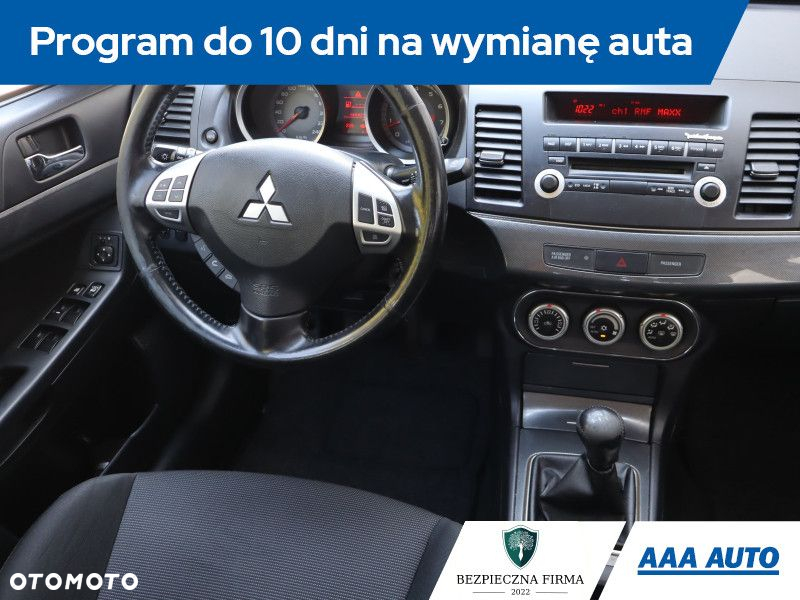 Mitsubishi Lancer - 8
