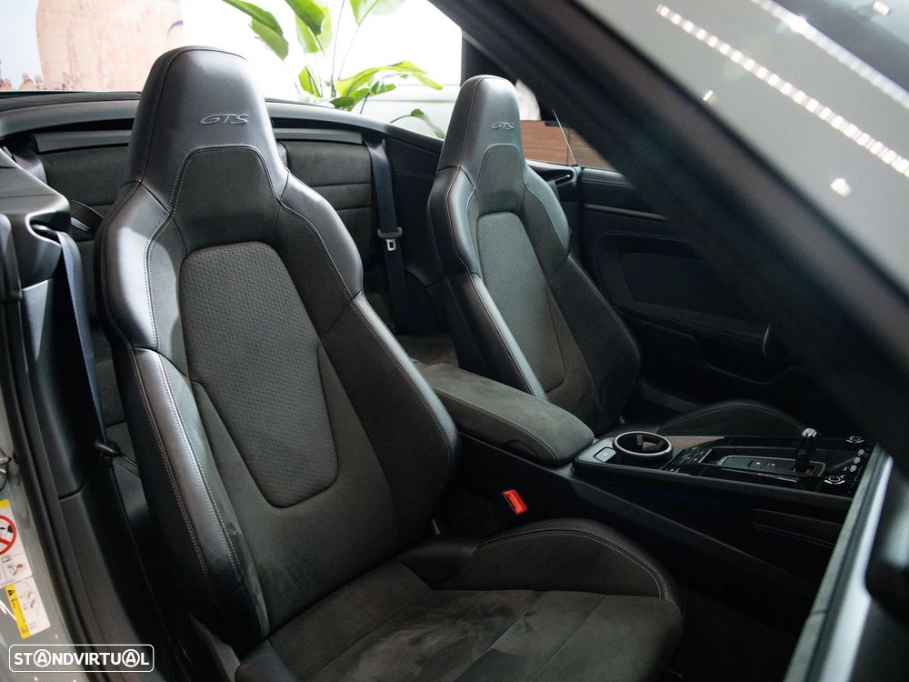 Porsche 911 (992) Carrera GTS - 56