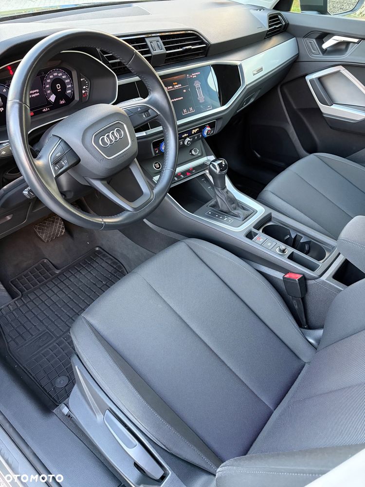 Audi Q3 2021 photo 5