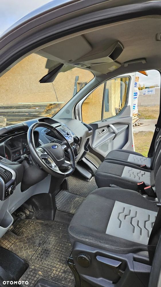 Ford transit Tourneo Custom - 9