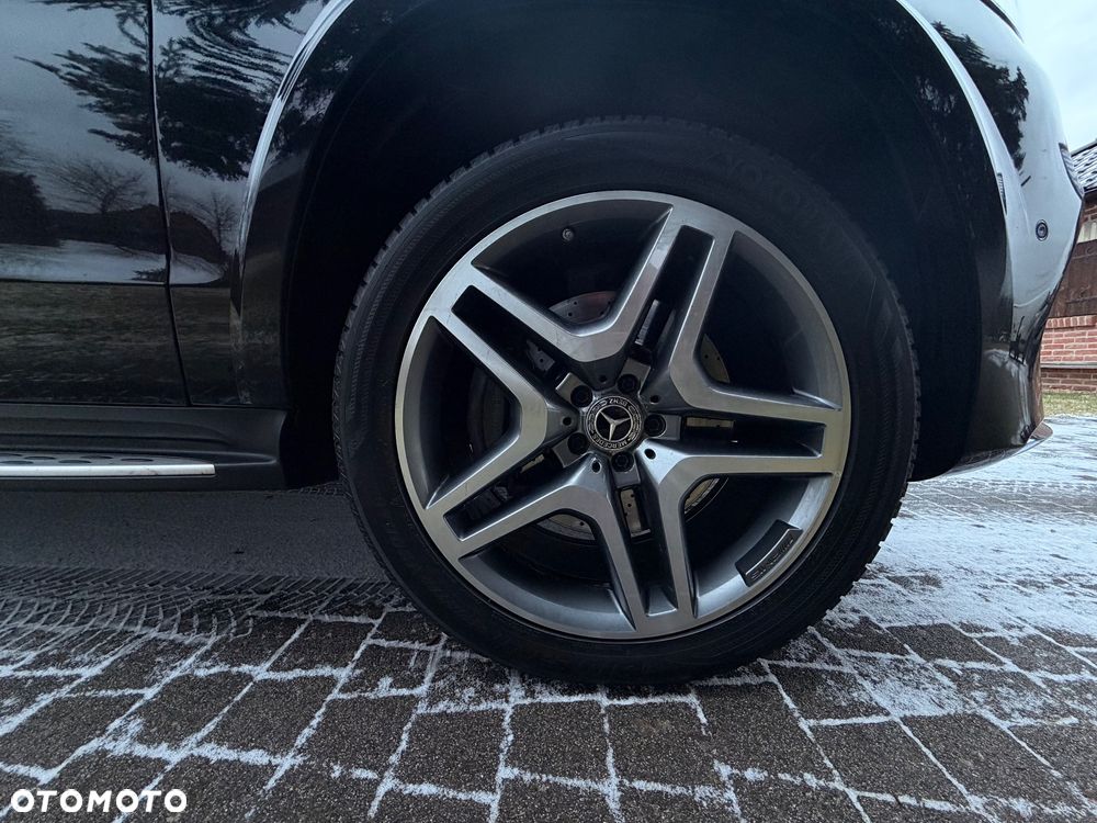 Mercedes-Benz GLS - 9