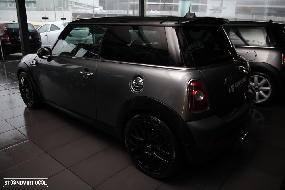 MINI 3 Portas Cooper S - 4