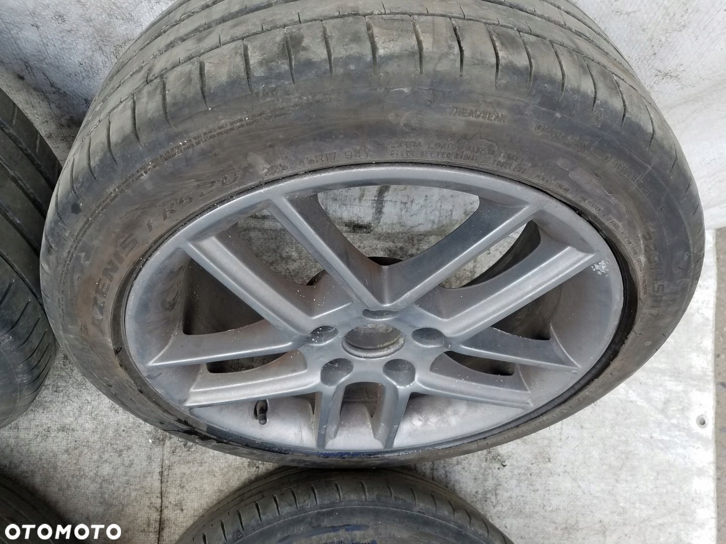 FELGI ALUMINIOWE ALUFELGI SEAT EXEO R17 17 - 8