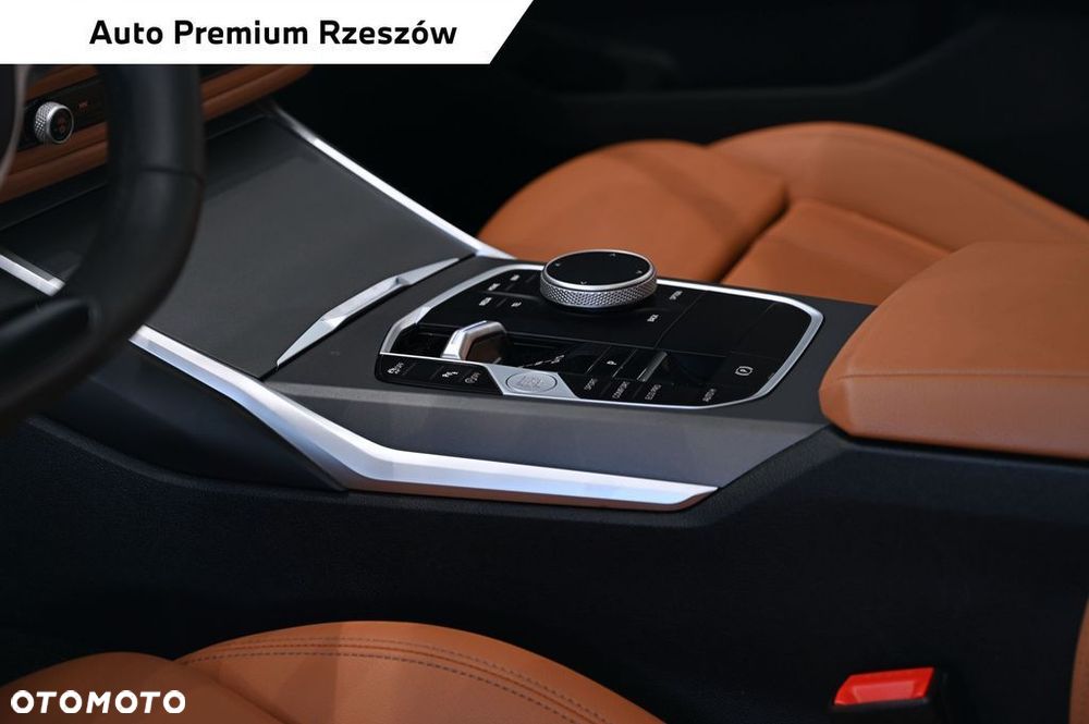 BMW Seria 3 318i - 8