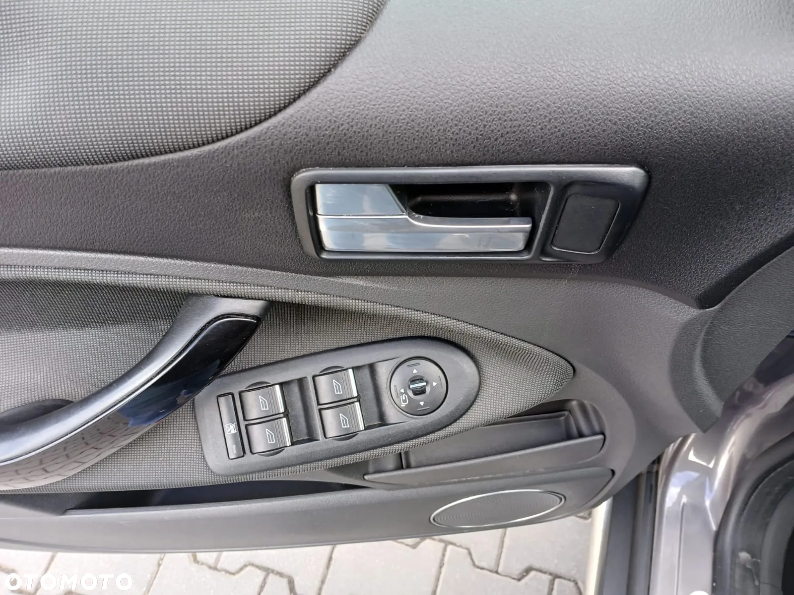 Ford Kuga 2.0 TDCi 4WD Titanium - 26