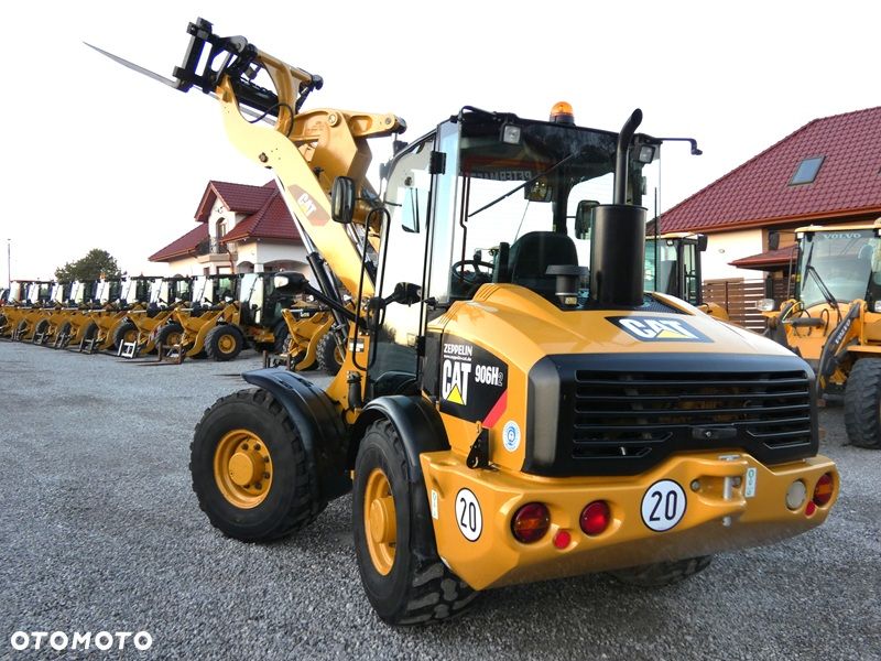 Caterpillar CAT 906H2 Z Niemiec / Ładny Stan / 5.958mtg / kilka sztuk / - 37