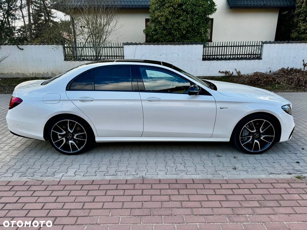 Mercedes-Benz Klasa E 43 AMG 4-Matic - 17