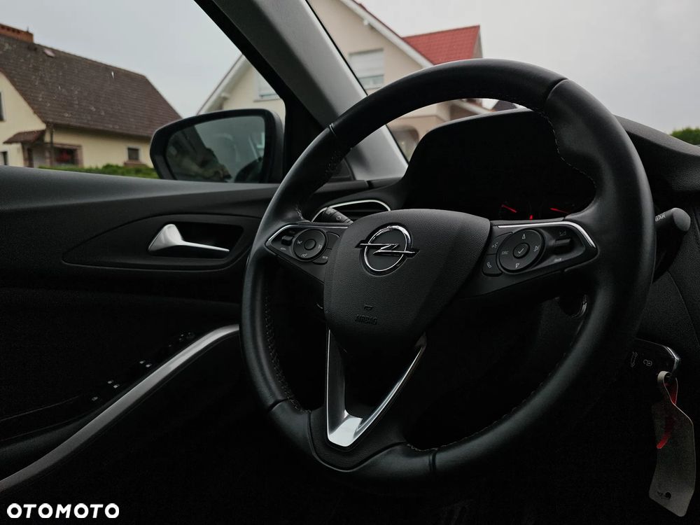 Opel Grandland X 1.2 T GPF Innovation S&S - 11