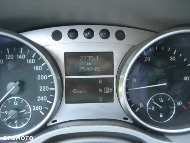 Mercedes-Benz ML 320 CDI 4Matic 7G-TRONIC - 27