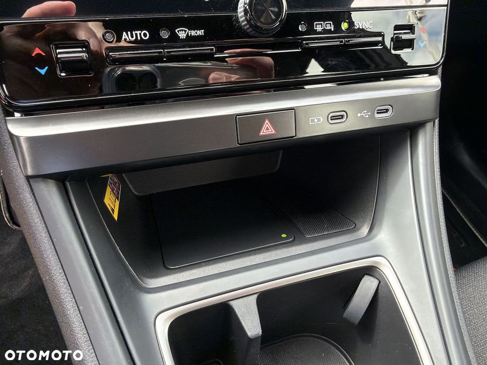 Lexus LBX 1.5 Hybrid - 24