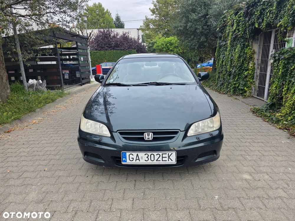 Honda Accord 3.0 V6 EX - 12