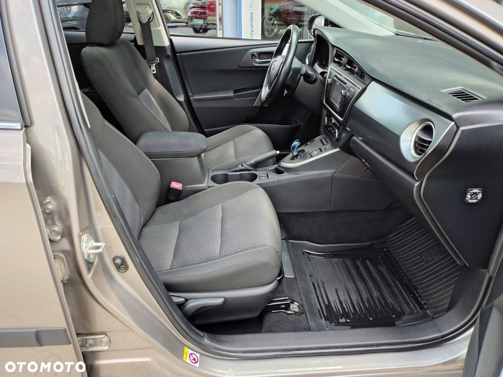 Toyota Auris Hybrid 135 Premium - 31