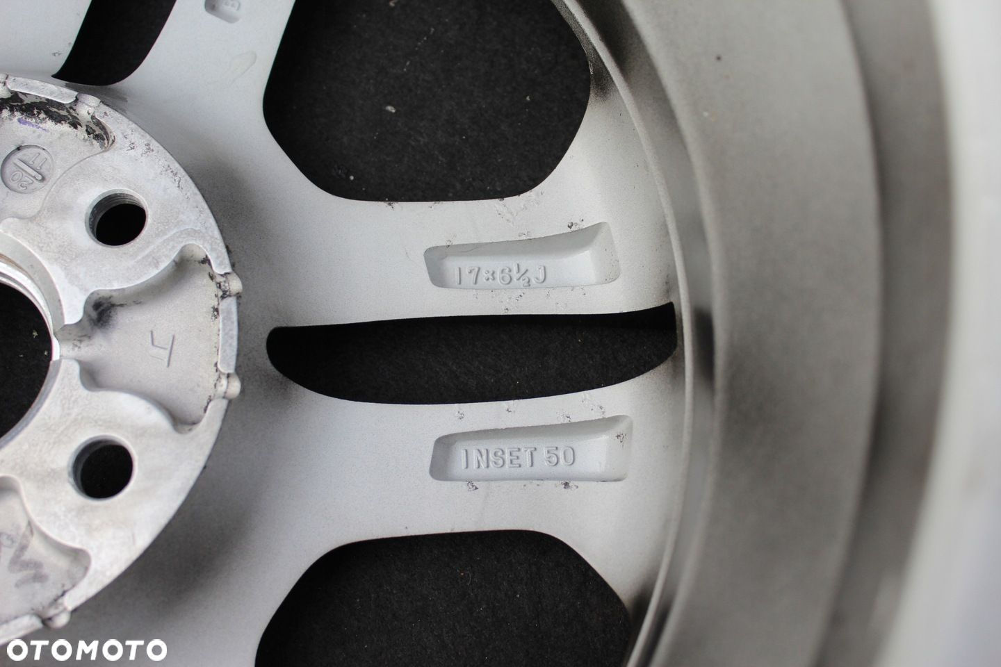 1x ORYG SUZUKI SX4 S-CROSS 17cali 5x114,3 ET50 6,5J SD24W4 - 4