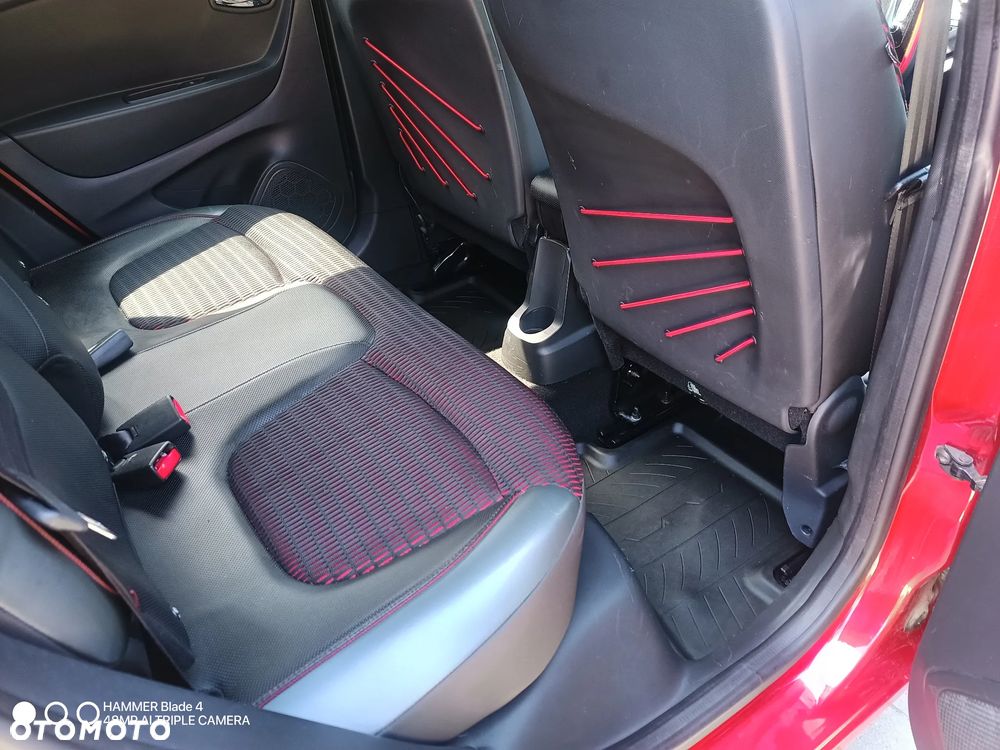 Renault Captur ENERGY dCi 90 Start&Stop Helly Hansen - 34