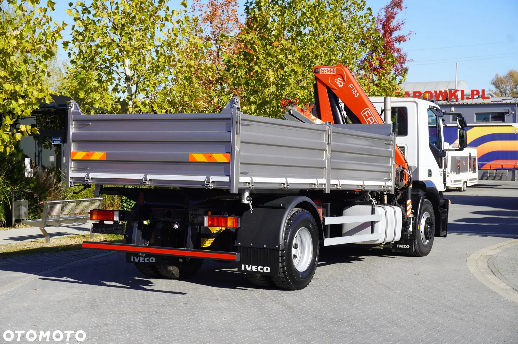 Iveco Stralis 310 E6 / NOWA Wywrotka 3-stronna / Dźwig Fassi F135 z pilotem - 10