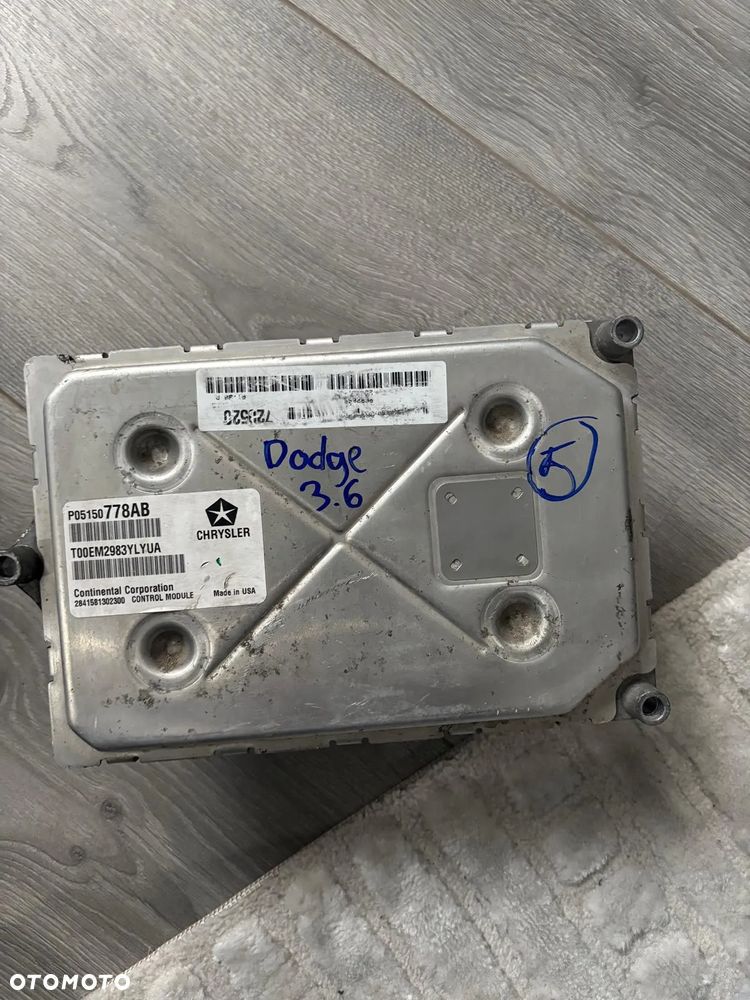 Dodge 3.6 sterownik silnika P05150778AB - 1