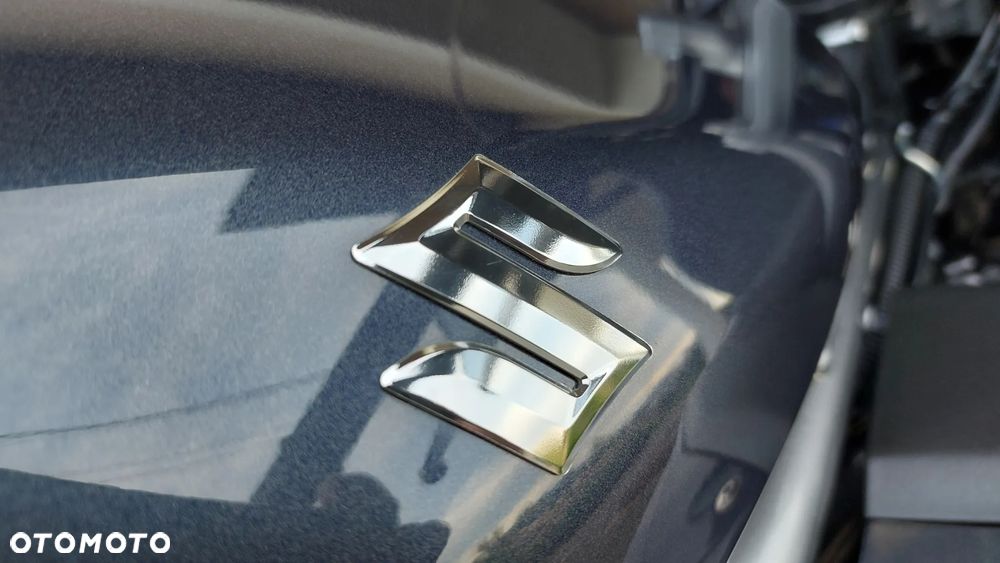 Suzuki GSX - 26
