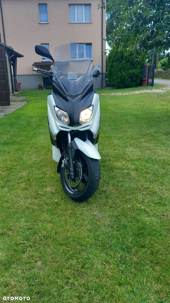 Yamaha X-max - 5