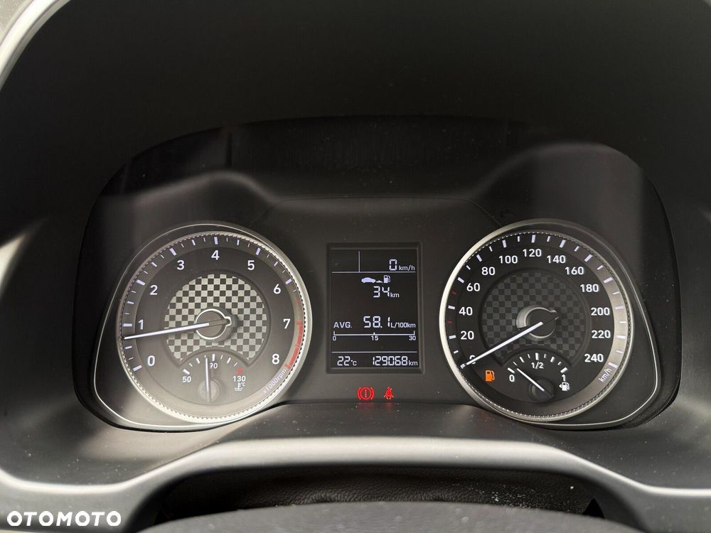 Hyundai Elantra 1.6 Classic Plus - 18