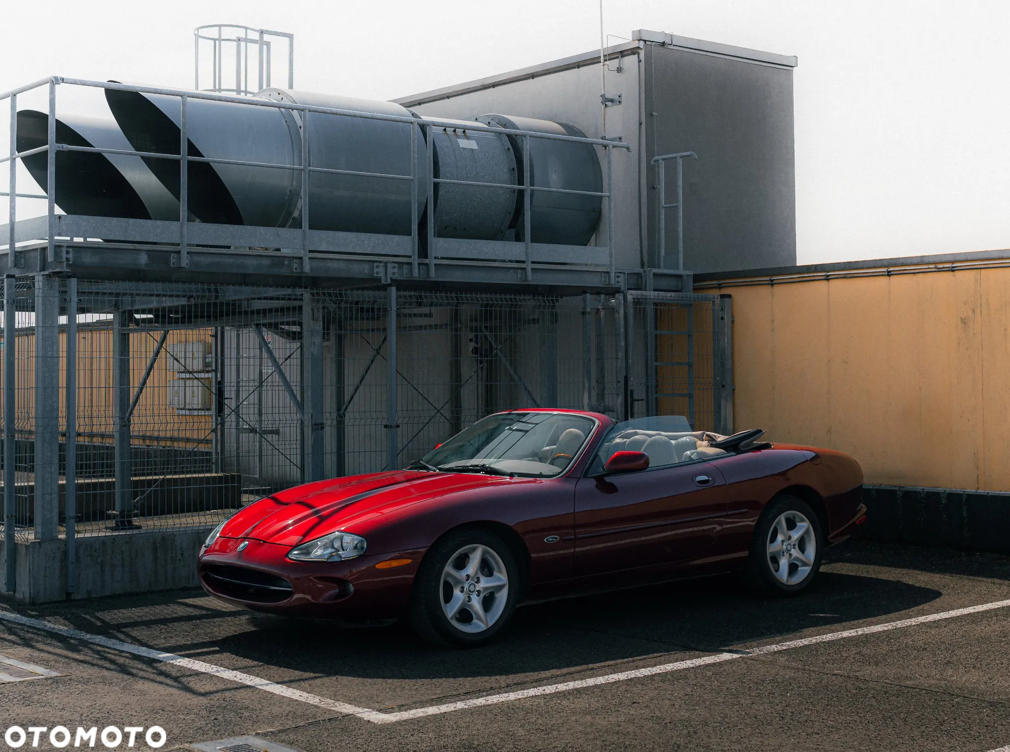 Jaguar XK8 XKR 4.2 - 8