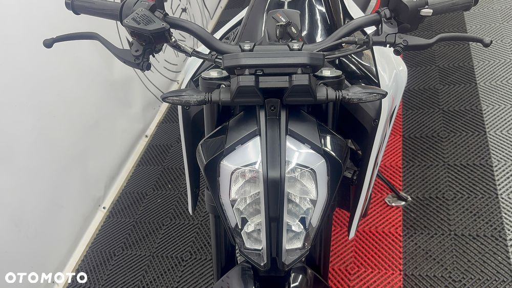 KTM Duke - 11