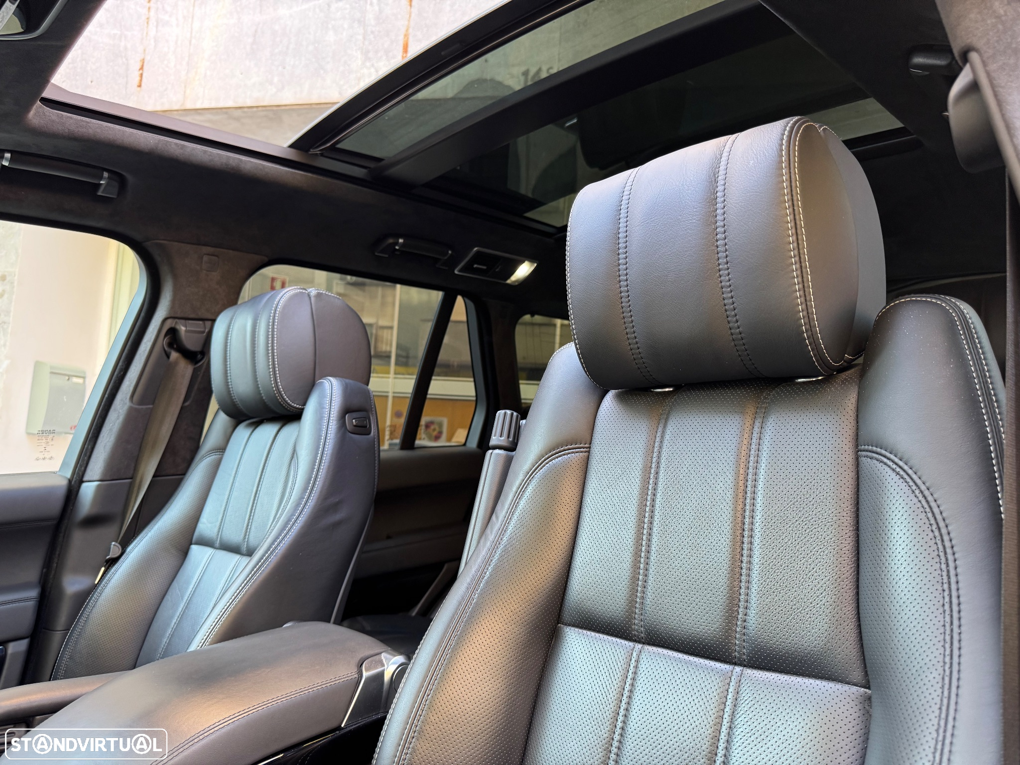 Land Rover Range Rover 4.4 SDV8 Autobiography - 3