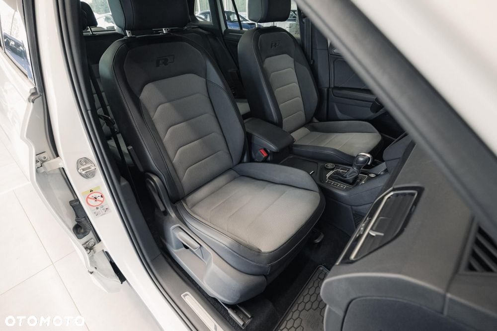 Volkswagen Tiguan - 16