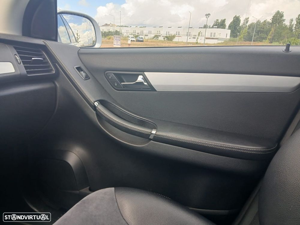 Mercedes-Benz R 320 CDI 4-Matic Longo - 23