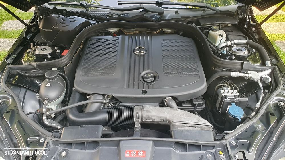 Mercedes-Benz E 250 CDi Avantgarde BlueEfficiency Auto. - 23