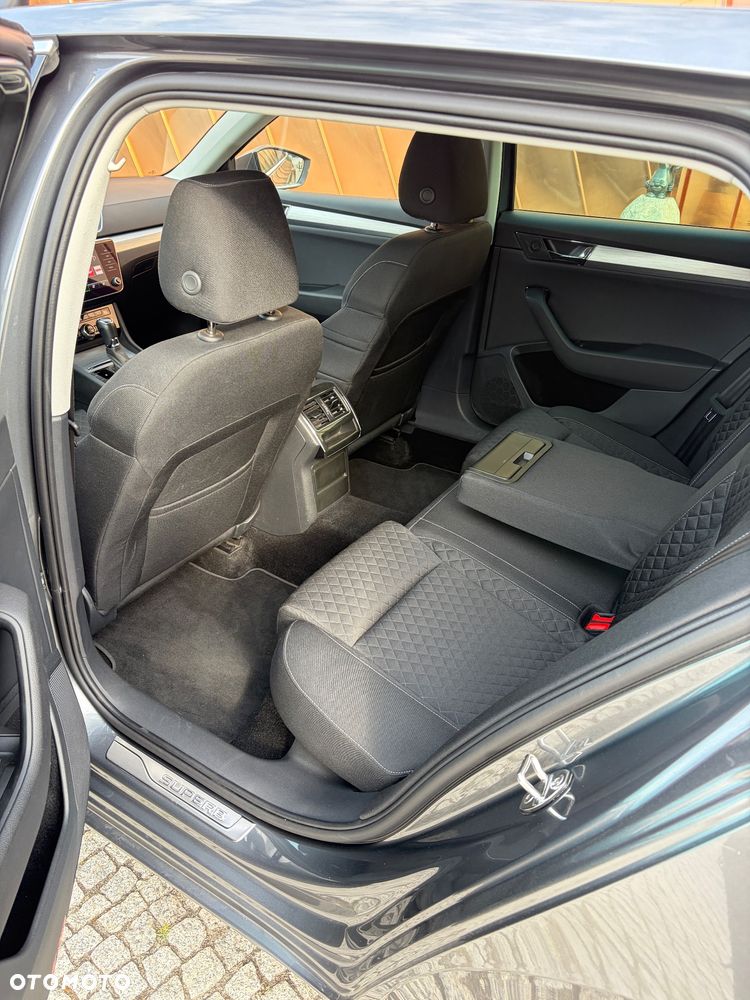 Skoda Superb ver-2-0-tdi-sportline-dsg7 - 10