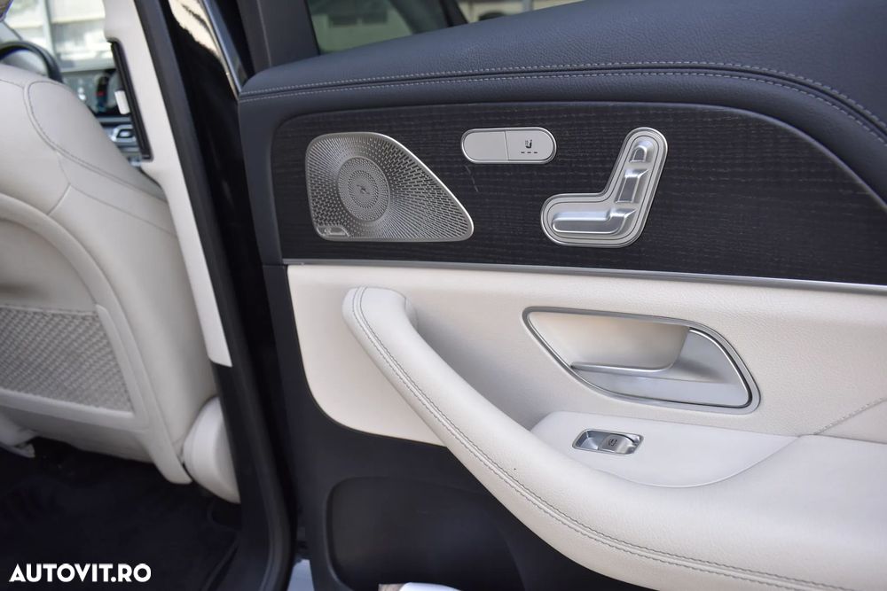 Mercedes-Benz GLS - 34