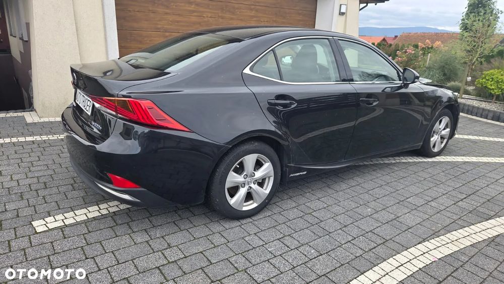Lexus IS 300h Elegance - 1