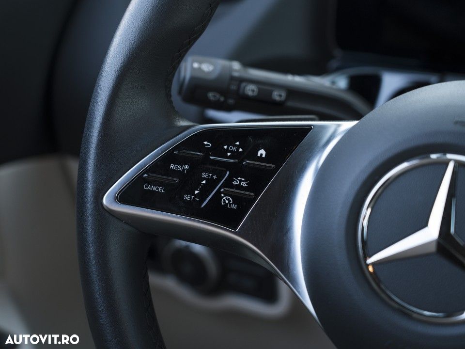 Mercedes-Benz GLA 250 e - 17