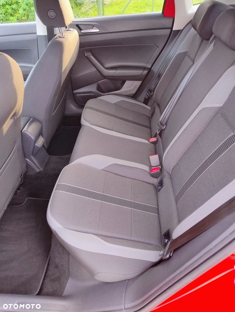 Volkswagen Polo 1.6 TDI SCR Highline - 21