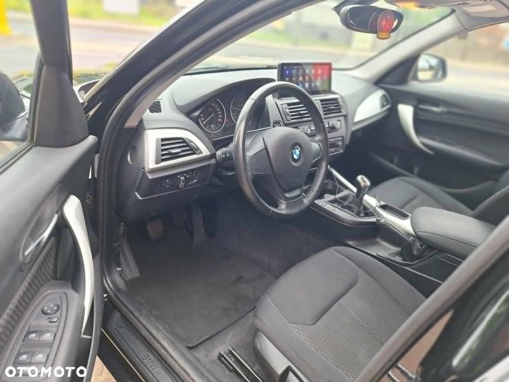 BMW Seria 1 116d DPF - 10