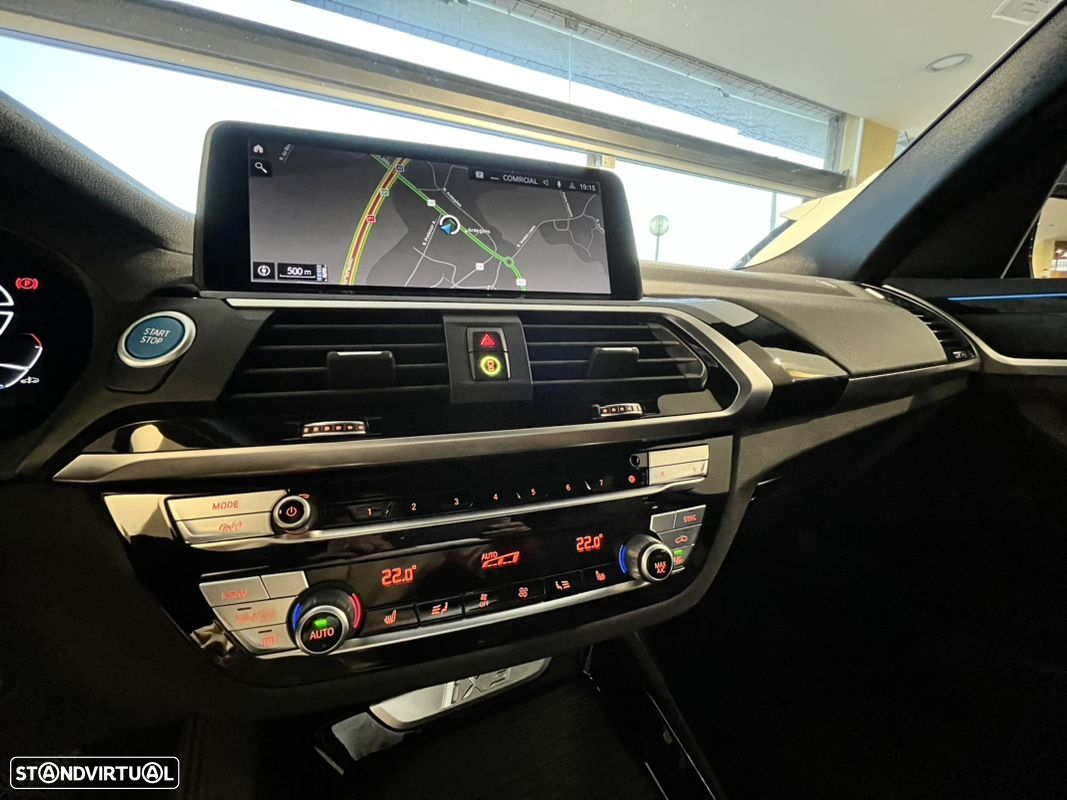 BMW iX3 Inspiring - 31