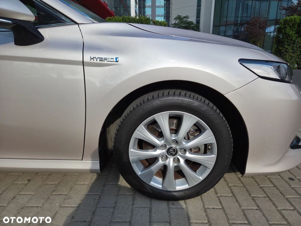 Toyota Camry 2.5 Hybrid Comfort CVT - 11
