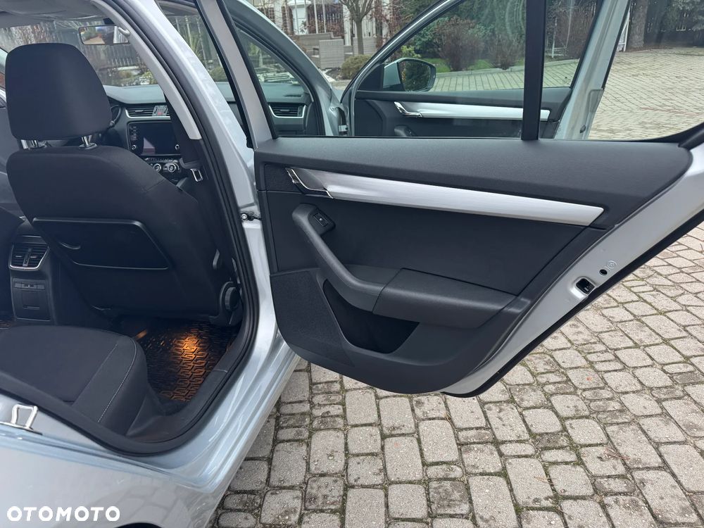 Skoda Octavia - 15