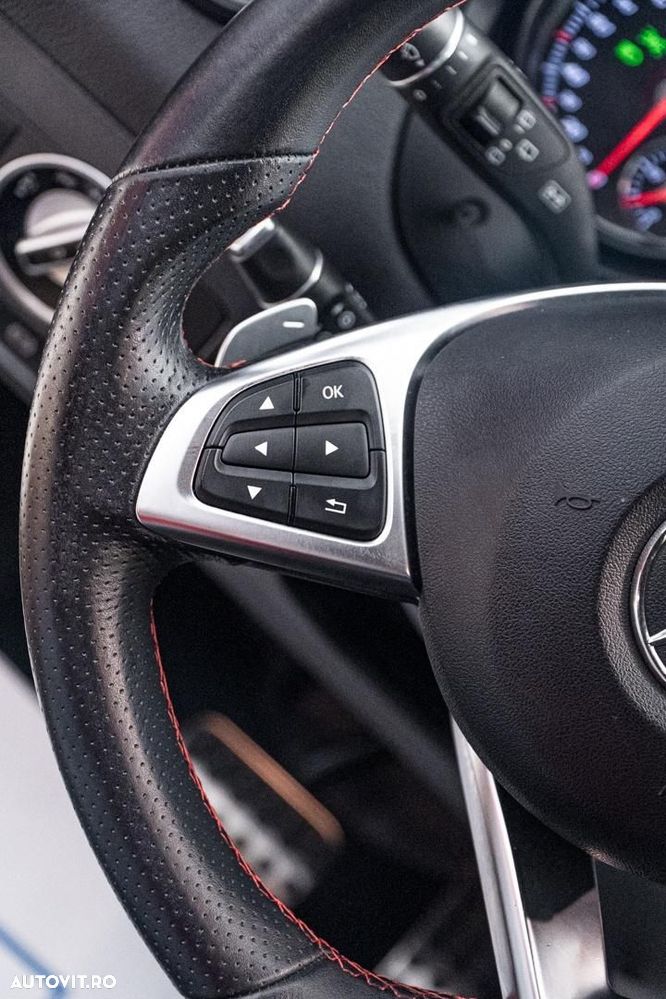 Mercedes-Benz GLA 180 7G-DCT AMG Line - 18
