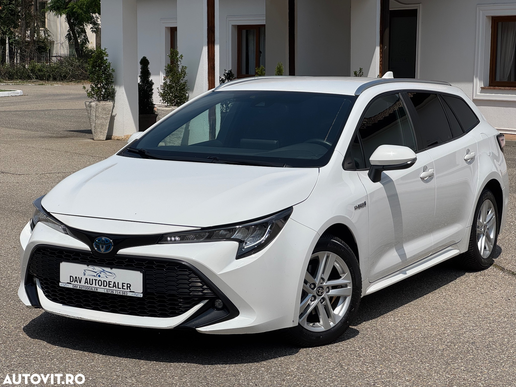 Toyota Corolla 1.8 Hybrid Comfort - 2