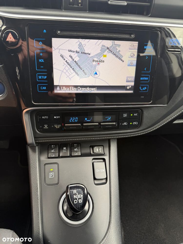 Toyota Auris 1.8 HSD Prestige NAVI - 20