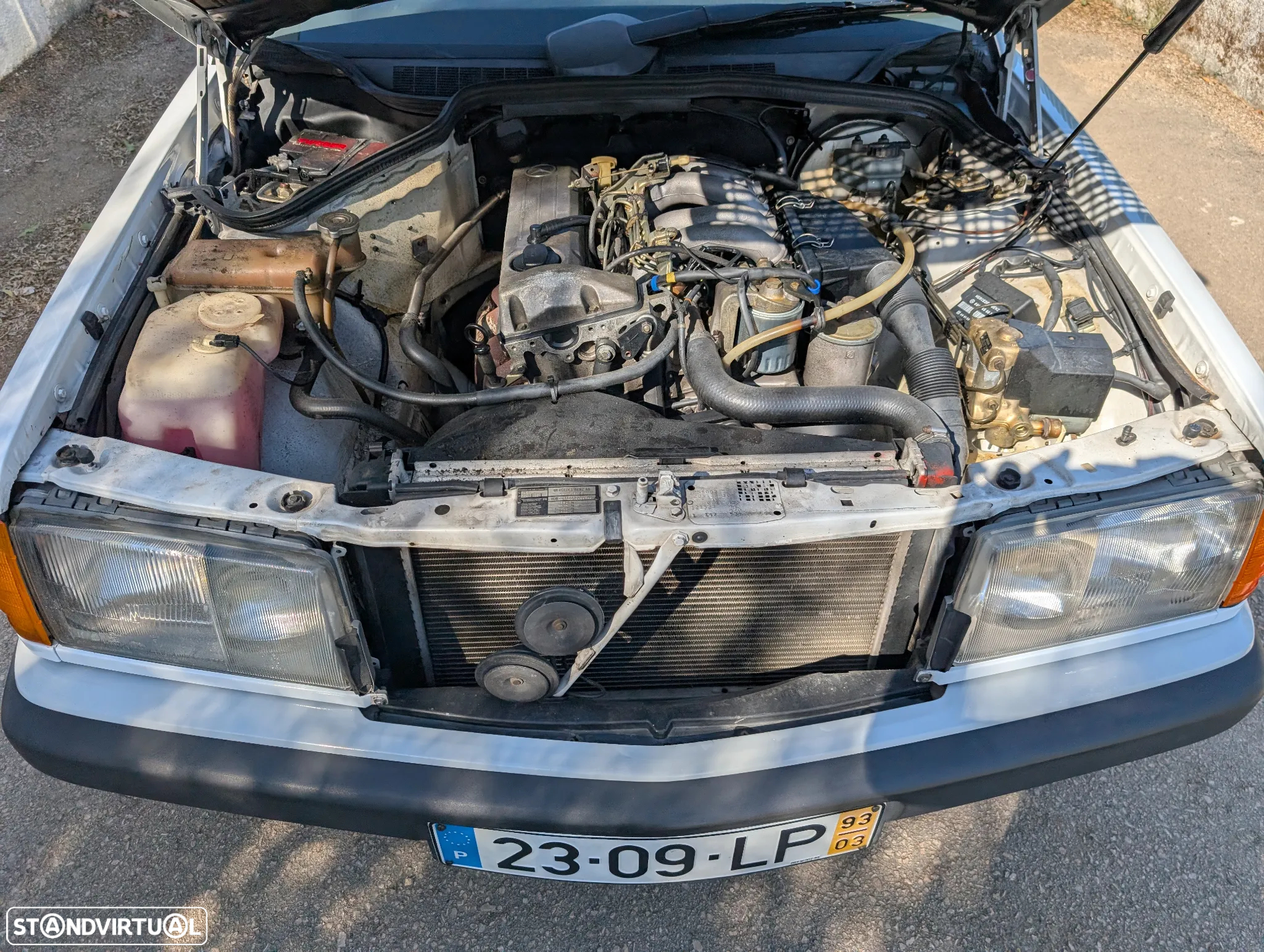 Mercedes-Benz 190 D 2.0 - 11