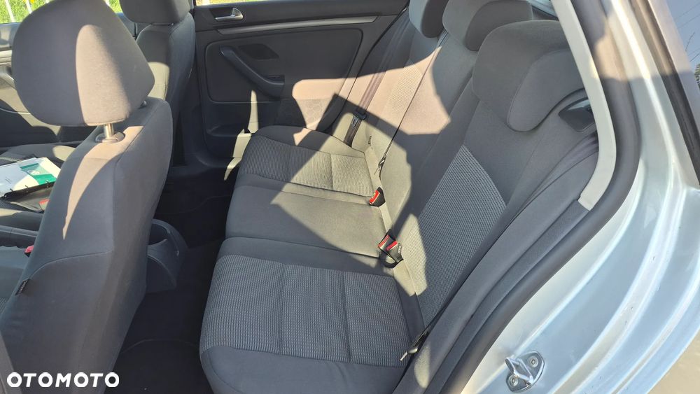 Volkswagen Golf 1.6 Team - 8