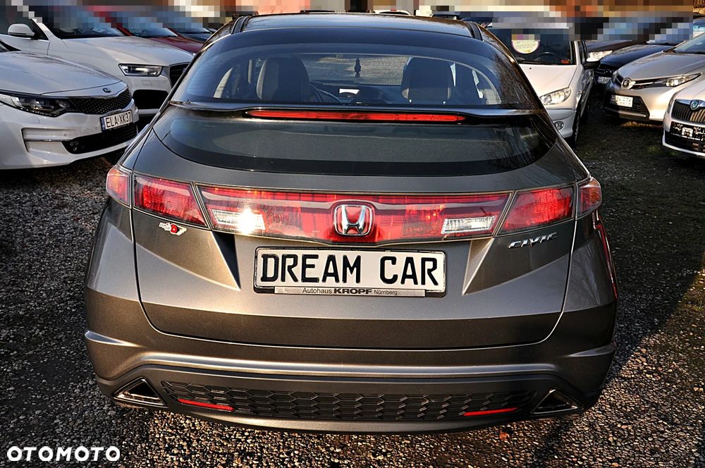 Honda Civic 1.8 Executive - 11