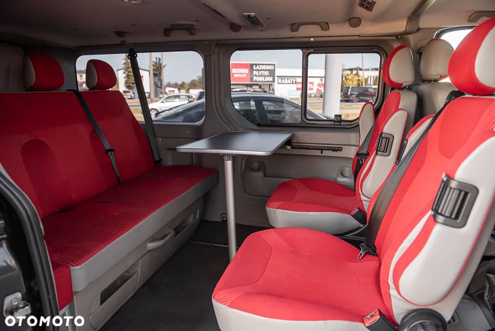 Opel Vivaro - 18