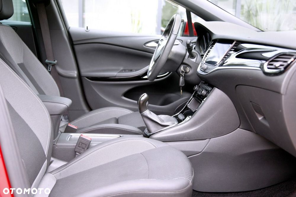 Opel Astra 1.2 T Ultimate S&S - 9