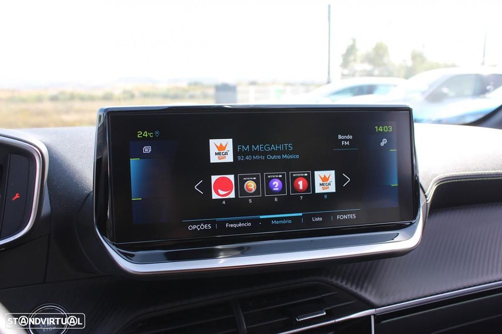 Peugeot e-208 50 kWh GT Line - 26